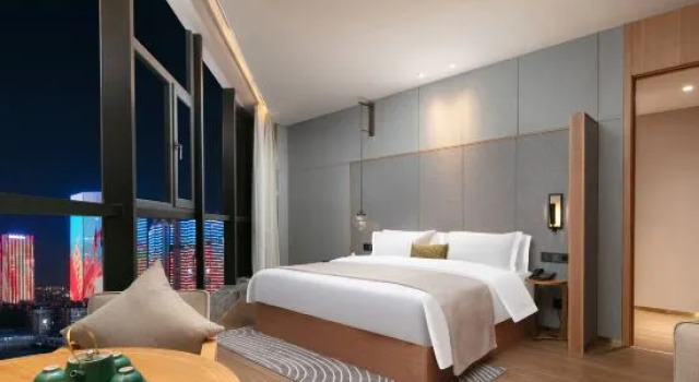 Люкс Luxury JOYCHENG Hotel (Wuhan Xudong Xiaopinmao Hubei University)