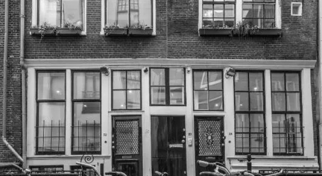 Luxury Flower Market Apartment
