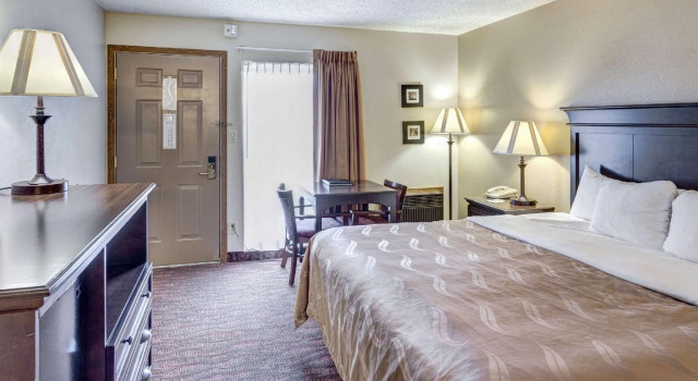 Двухместный номер Standard Quality Inn West-Branson Theatre District