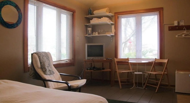 Harrison Street Inn, Prenota Hotel Cannon Beach 