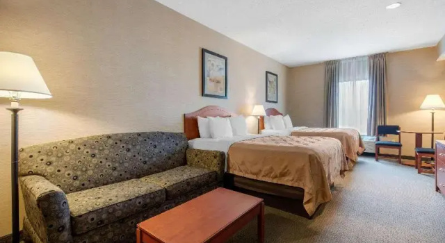 Люкс Quality Inn & Suites Benton - Draffenville