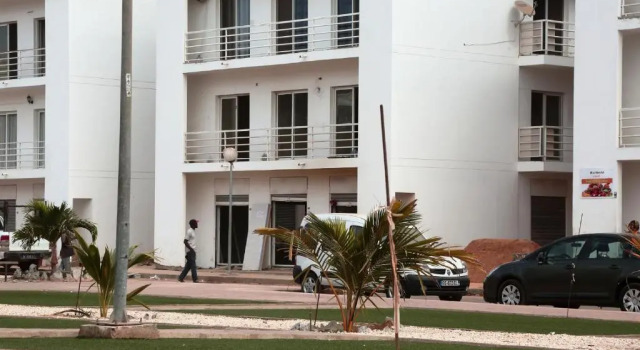 Apartment 25B11 Mixta, Buchen Sie Ferienwohnung Apartments in Parcelles Assainies, Ferienwohnung