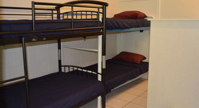 Frogshollow Backpackers, Забронировать Отель Отели Дарвин с парковкой, рядом с Пристань для яхт «Типперари Уотерс», Парковка
