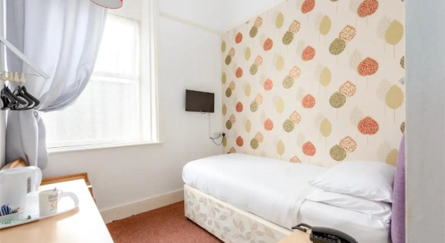 Номер Standard Somerset Hotel