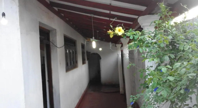Ajith Rest, Забронировать Хостел Недорогие отели Велигама, рядом с Weligama Railway Station, недорого