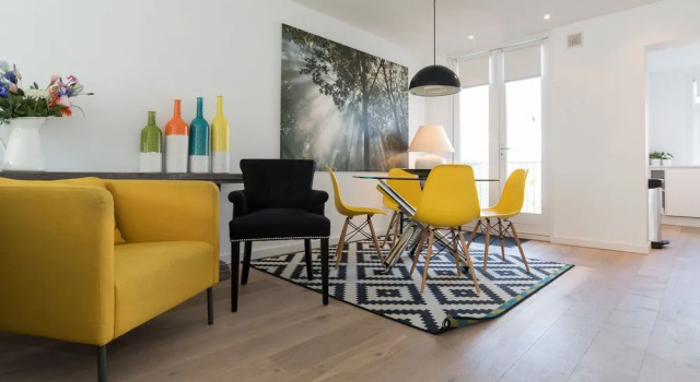 Ruby van Gogh Apartments