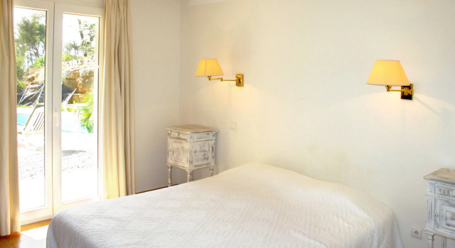Holiday Home Le Puit des Oliviers 1 (LCD150), Забронировать Дом для отпуска Виллы Ла-Кадьер-д'Азюр, Вилла