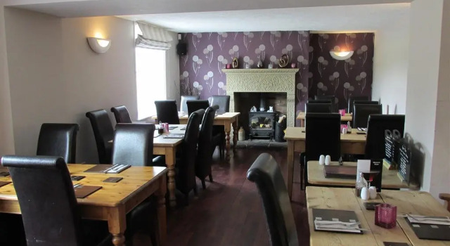 The Okeover Arms, Забронировать Отель Бизнес-отели Англии, 4* 5*