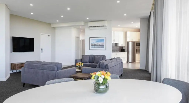 Люкс с 3 комнатами Meriton Suites Waterloo