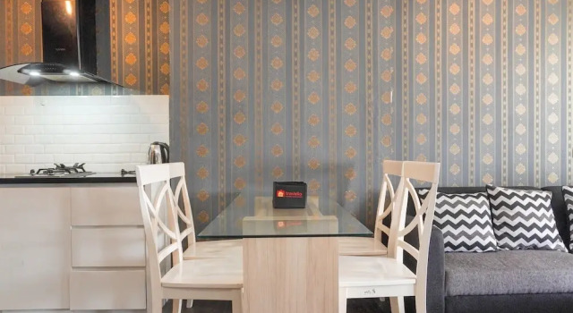 Good And Homey 2Br At Nifarro Park Apartment, Prenota Appartamento Giacarta Jakarta Province