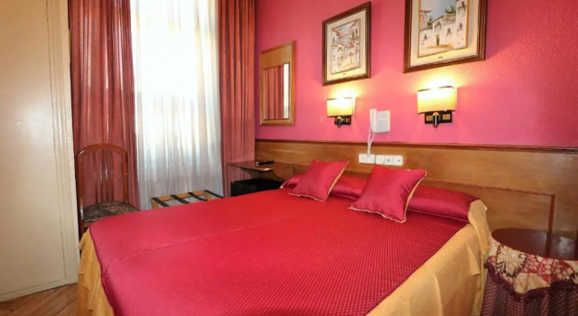 Двухместный номер Standard Hostal Hispano - Argentino Gran Vía