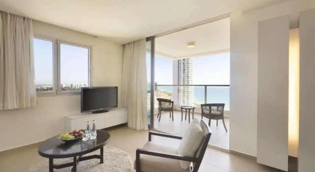 Семейный люкс Superior с видом на море Davids Harp Hotel & Suites Netanya