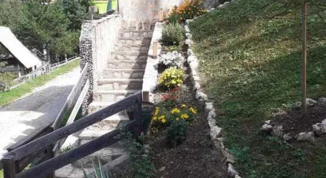 Planinska kuca Petkovac, Réserver Hôtel Mitrovac 