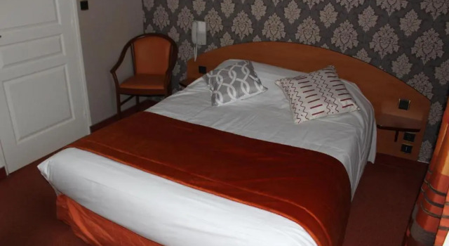 Номер Standard Logis Hotel des Ducs