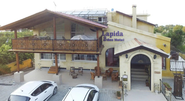 Lapida Garden Hotel