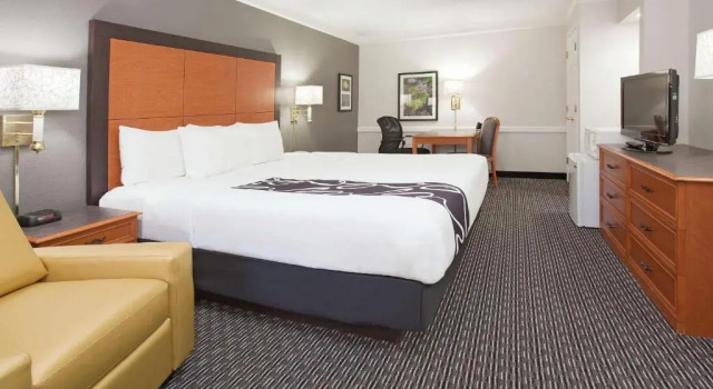 Номер Travelodge by Wyndham Golden-Denver