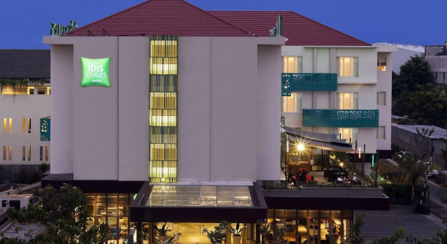Grand Livio Kuta Hotel