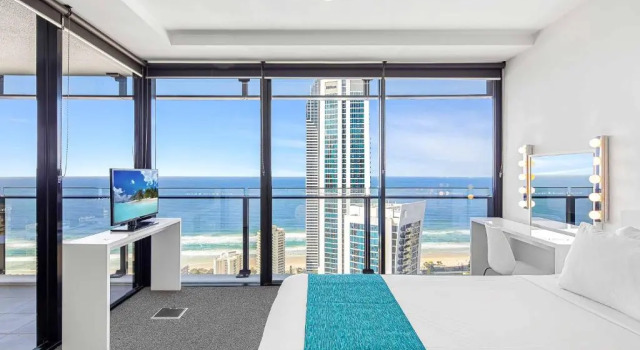 Номер Standard Circle on Cavil Holidays Gold Coast