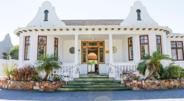 50 College Drive B&B