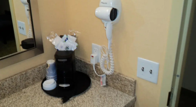 Люкс c 1 комнатой Holiday Inn Express and Suites Dickson City by IHG