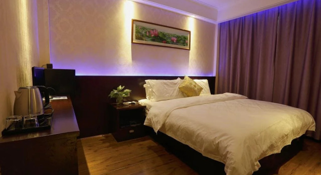 Zhangjiajie Hehua Hotel