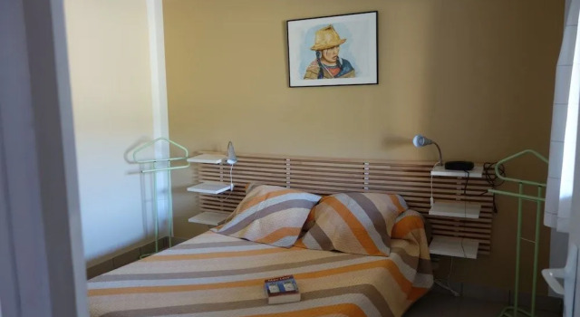 Gîtes du Combeau, Book Pension Hoteller i Rhône-Alps med parkering, Parkering