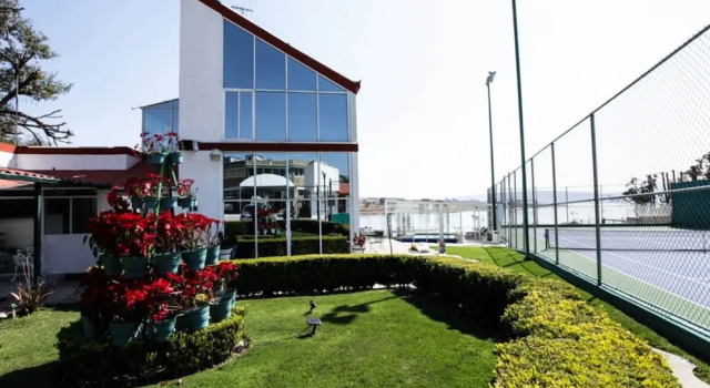 Номер Classic Natural Suites Hotel- cerca de Africam Safari Valsequillo Puebla