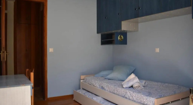 Dia's Holiday Home, Забронировать Отель Глифада Афины