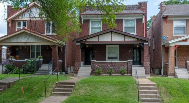 Cozy Family Home - Walk to MO Botanical Gardens