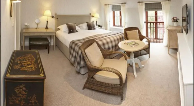 Двухместный номер Superior Greenhills Country Hotel