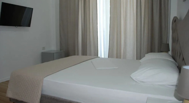 Vila Tare, Забронировать Отель Бизнес-отели Саранда, 4* 5*