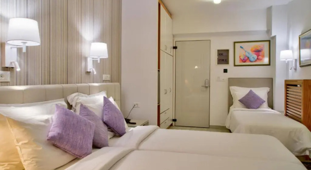 Трёхместный номер Standard с видом на сад Poseidon Hotel