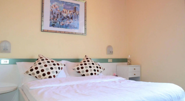 Hotel Diana
