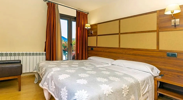 Двухместный номер Standard с балконом Hotel Solana