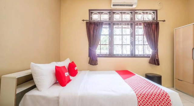 Standard Doppel Zimmer Super OYO 1568 Stasiun Ka Cirebon Guest House
