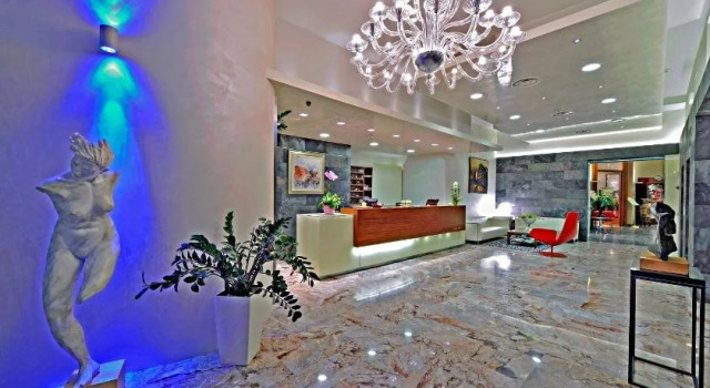 Majestic Beach Hotel & Wellness, Забронировать Отель Отели Бибионе-Пинеда с завтраком, рядом с Долина Вальгранде, Завтраки
