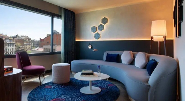 Двухместный номер Standard Renaissance Barcelona Hotel