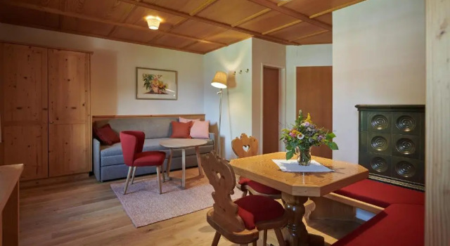 Полулюкс Hotel Austria