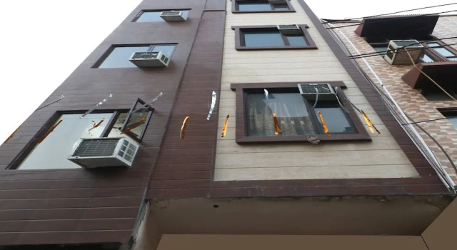 OYO 35497 Hotel Kapoor Residency