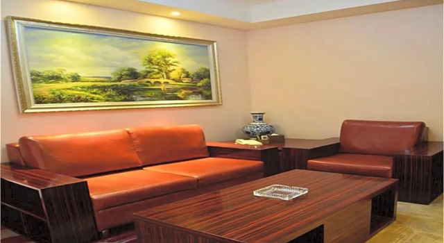 Люкс Deluxe Lavande Hotel Wuhan Railway Station