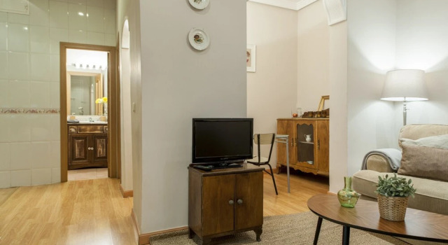 Apartamento Palacio Real IV, Забронировать Апартаменты/квартира Апартаменты Мадрида, рядом с Asociación Española de Cooperación Europea, Апартаменты/квартира