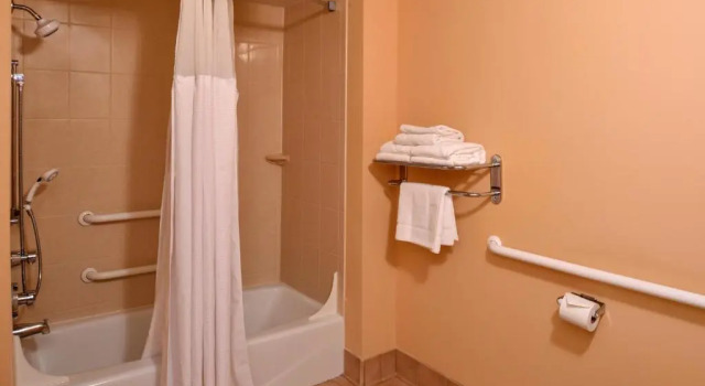 Двухместный номер Standard Staybridge Suites Indianapolis-Airport by IHG