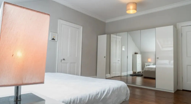 Stunning, Georgian, Grade A Listed Building for 6