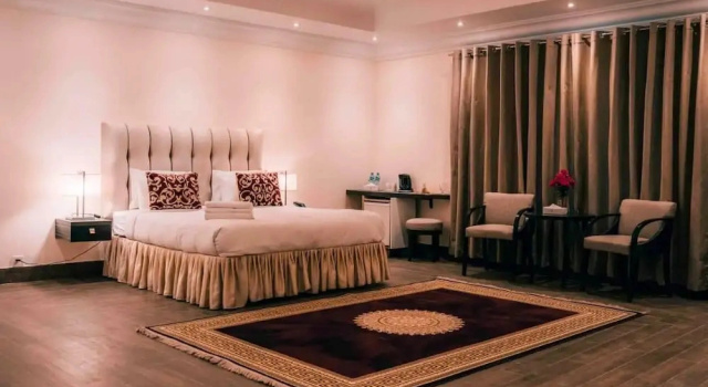 Двухместный люкс Deluxe Falettis Grand Bahawalpur