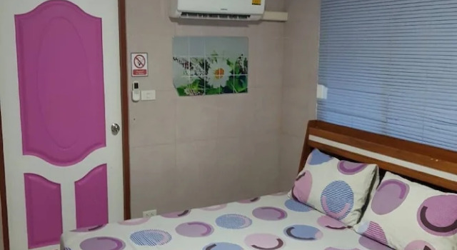 Люкс OYO 75352 Hotel Family House And Resort Phetchaburi