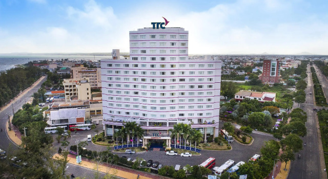 Кровать в общем номере TTC Hotel Phan Thiet