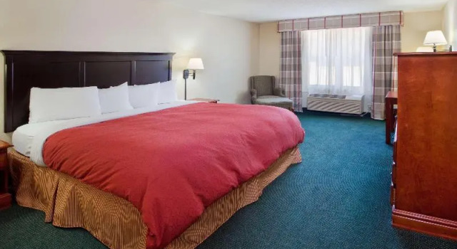 Двухместный люкс Country Inn & Suites by Radisson, Hiram, GA