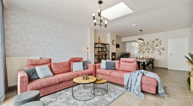Коттедж Huswell - Spacious house with 3 terraces