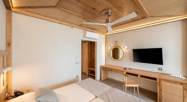 Двухместный номер Superior seafront Horizon Beach Resort