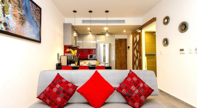 Студия с балконом Soul Hometown Apartments by Mikitito Rentals